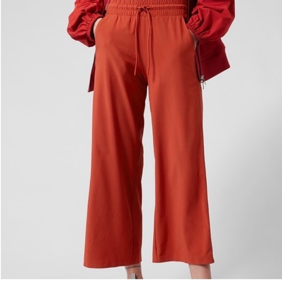 Athleta Avenue wide leg crop pants size 12/P travel lightweight drawstring - Picture 1 of 7